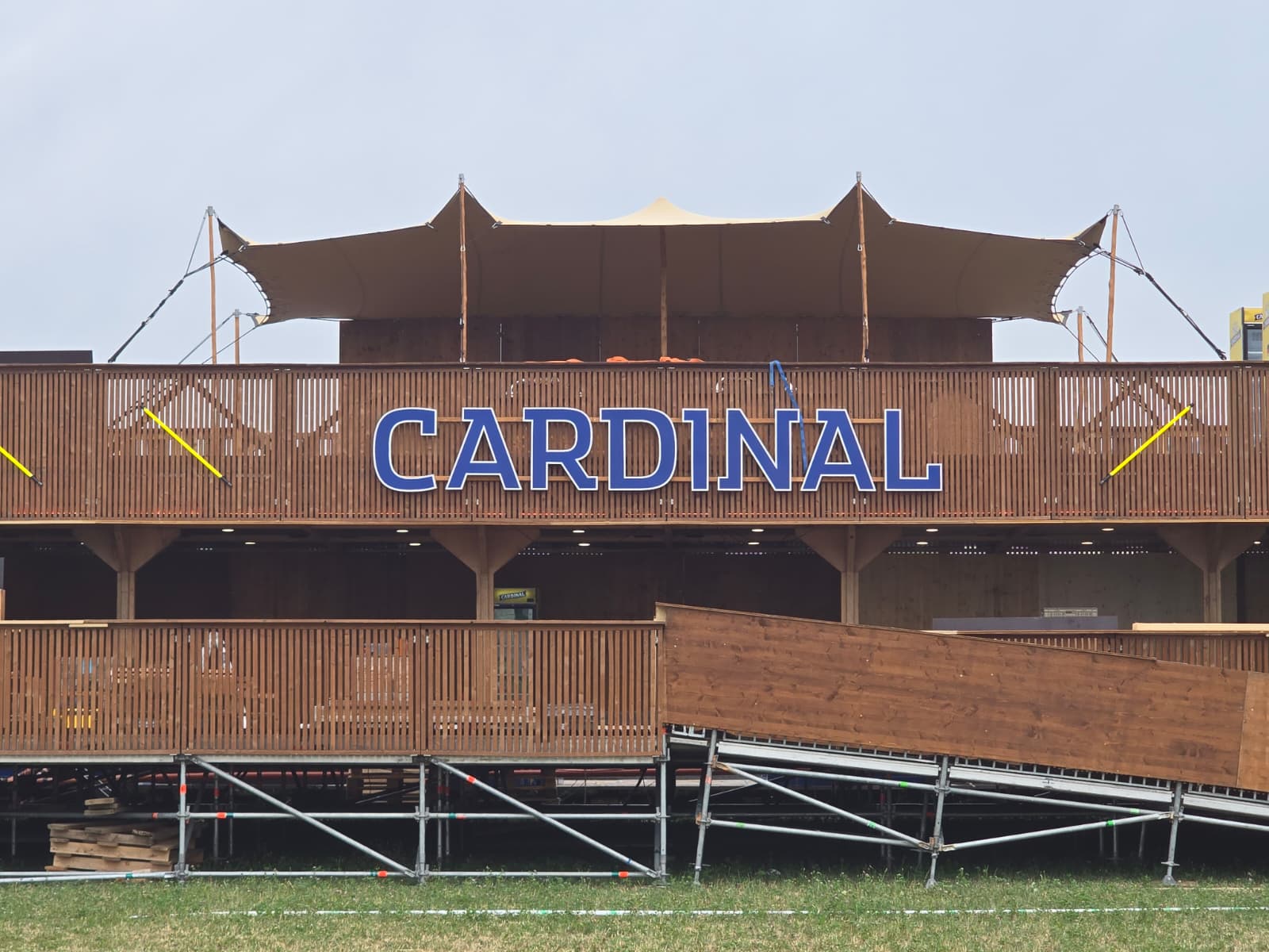 Cardinal Tower am Paléo Festival